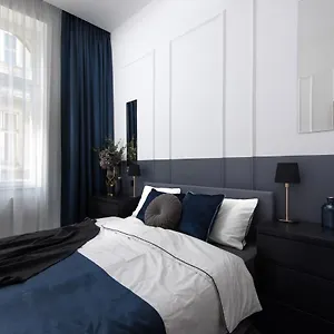 Holló 3 Bedroom Downtown Budapest